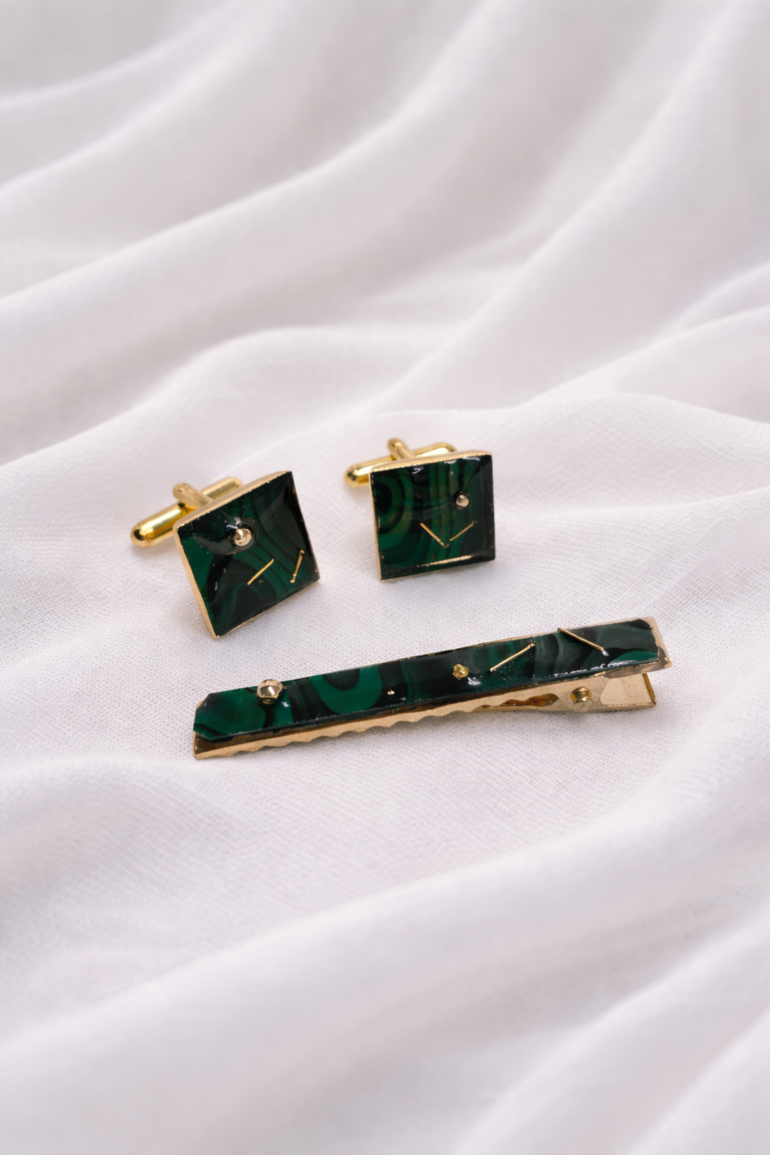 Butoni de cămașă si clemă cravată -Set cadou bărbați 02017 - bijuterii - butoni de manșetă - Artynos.ro