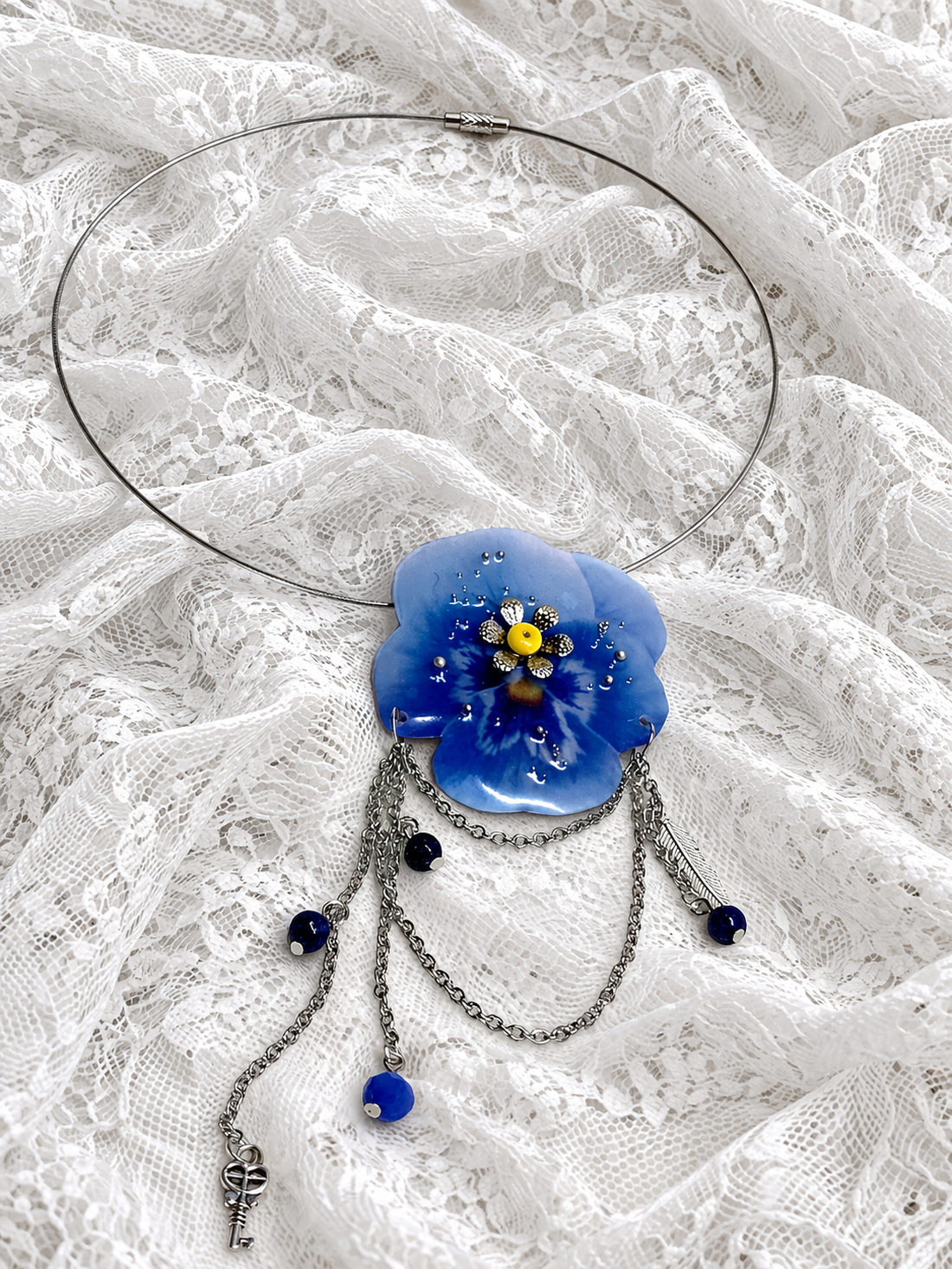 Pandantiv-Broșă ,Panseluță din rășină 02024 - bijuterii - coliere - coliere cu pandative - Artynos.ro