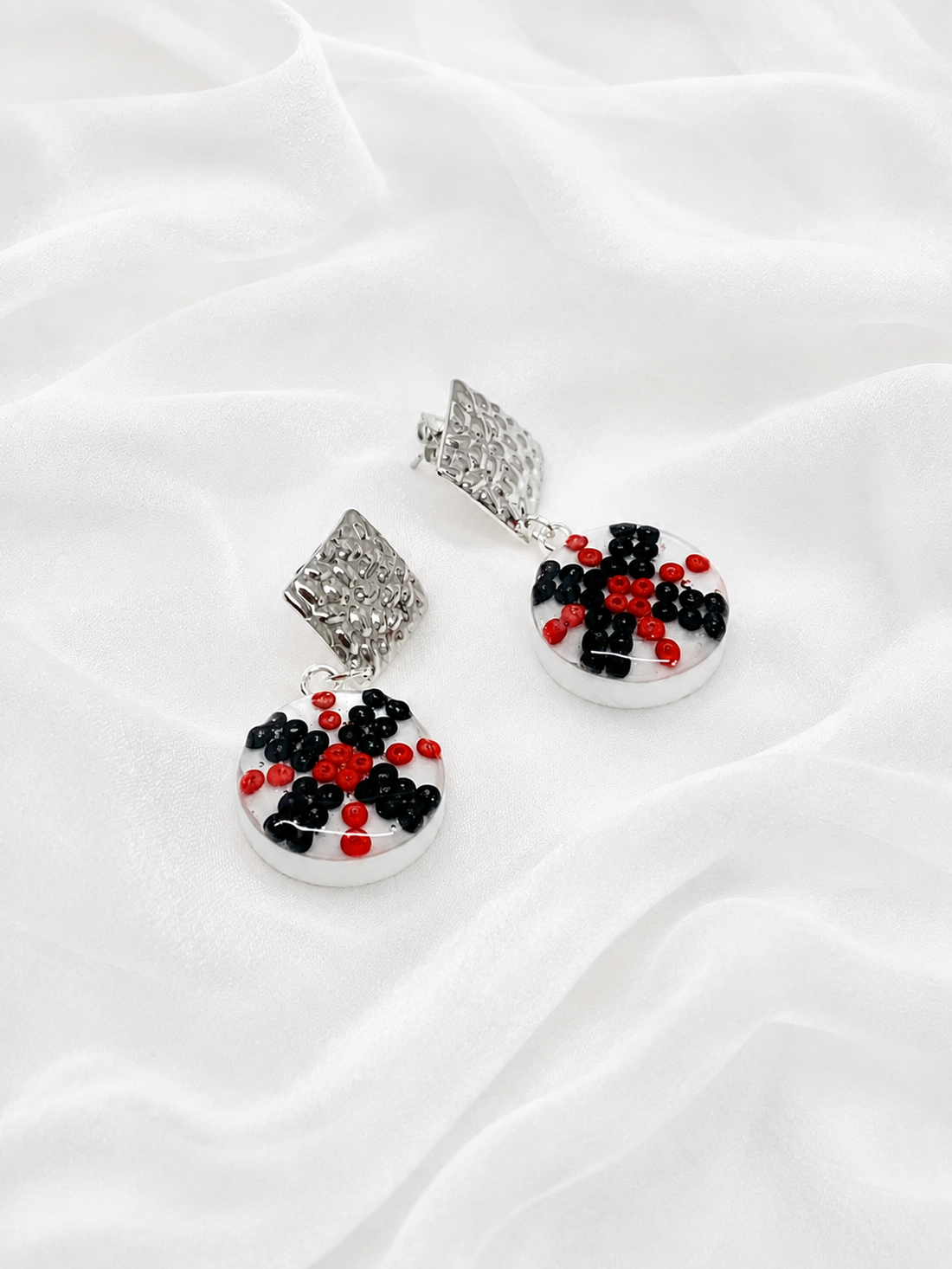 Cercei motiv traditional 02482 - bijuterii - cercei - cercei din rășină - Artynos.ro