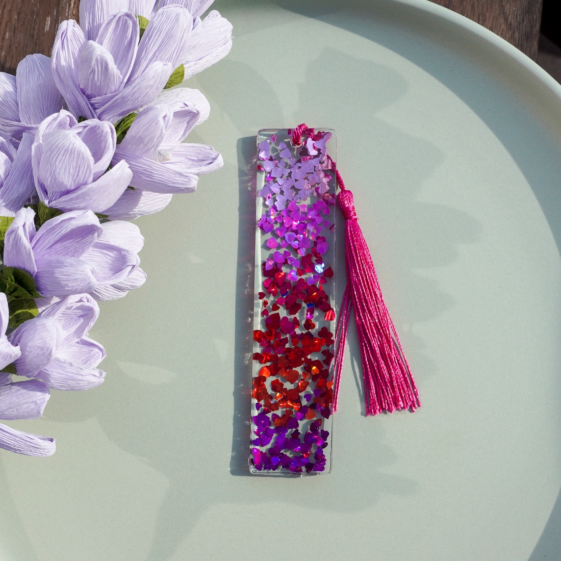 Semn de carte Handmade Rasina Flori Uscate Bookmark - P - cărți și creații cu tematică muzicală, cadouri - semn de carte - Artynos.ro Semn de carte Handmade Rasina Flori Uscate Bookmark - P - cărți și creații cu tematică muzicală, cadouri - semn de carte - Artynos.ro