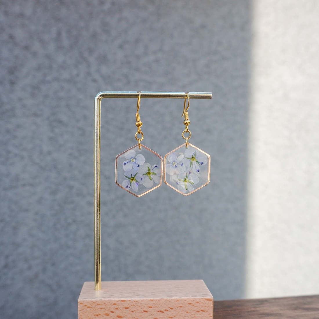 Cercei Handmade Florix - bijuterii - cercei - cercei agățați - Artynos.ro Cercei Handmade Florix - bijuterii - cercei - cercei agățați - Artynos.ro