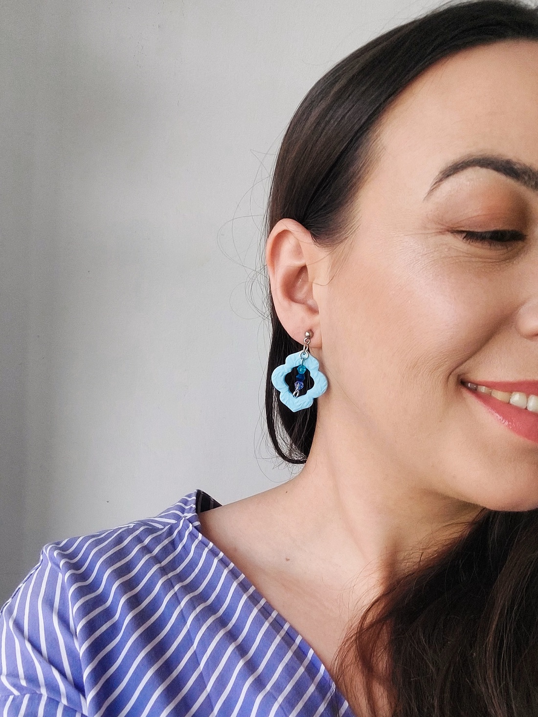 Cercei Eleganți Dama Baby Blue Handmade Lut Polimeric  - bijuterii - cercei - cercei din mărgele - Artynos.ro