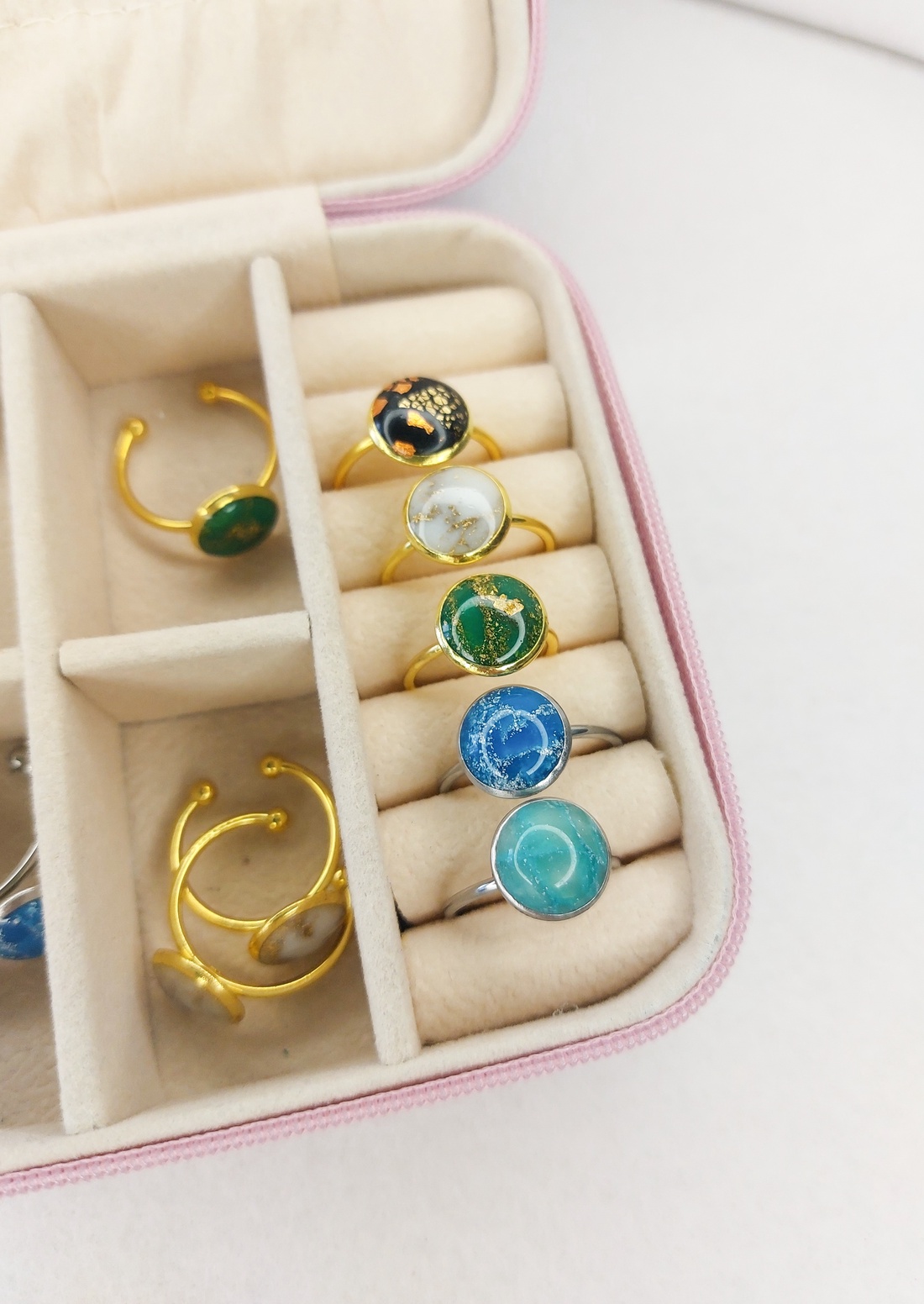 Inel Ajustabil - Efect Piatră - Inel Statement Negru, Albastru, Alb, Verde, Turcoaz pentru femei - bijuterii - inele - inele cu pietre semiprețioase - Artynos.ro