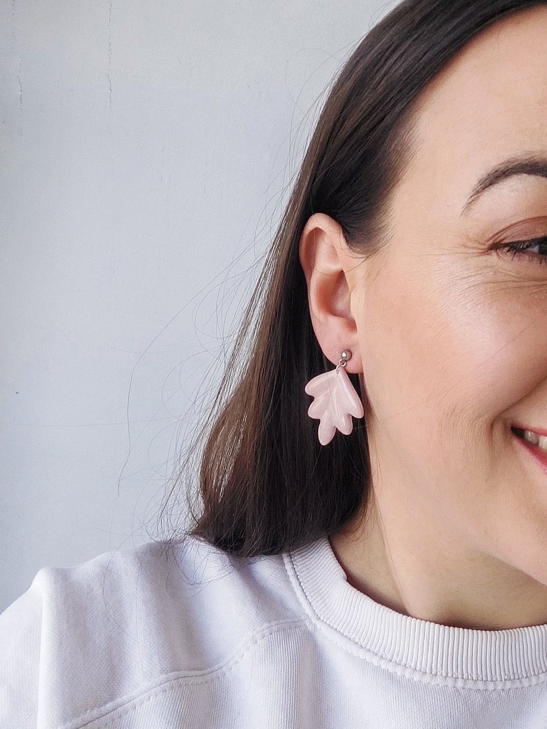 Cercei Hipoalergenici în Culori Neutre - bijuterii - cercei - cercei lungi - Artynos.ro