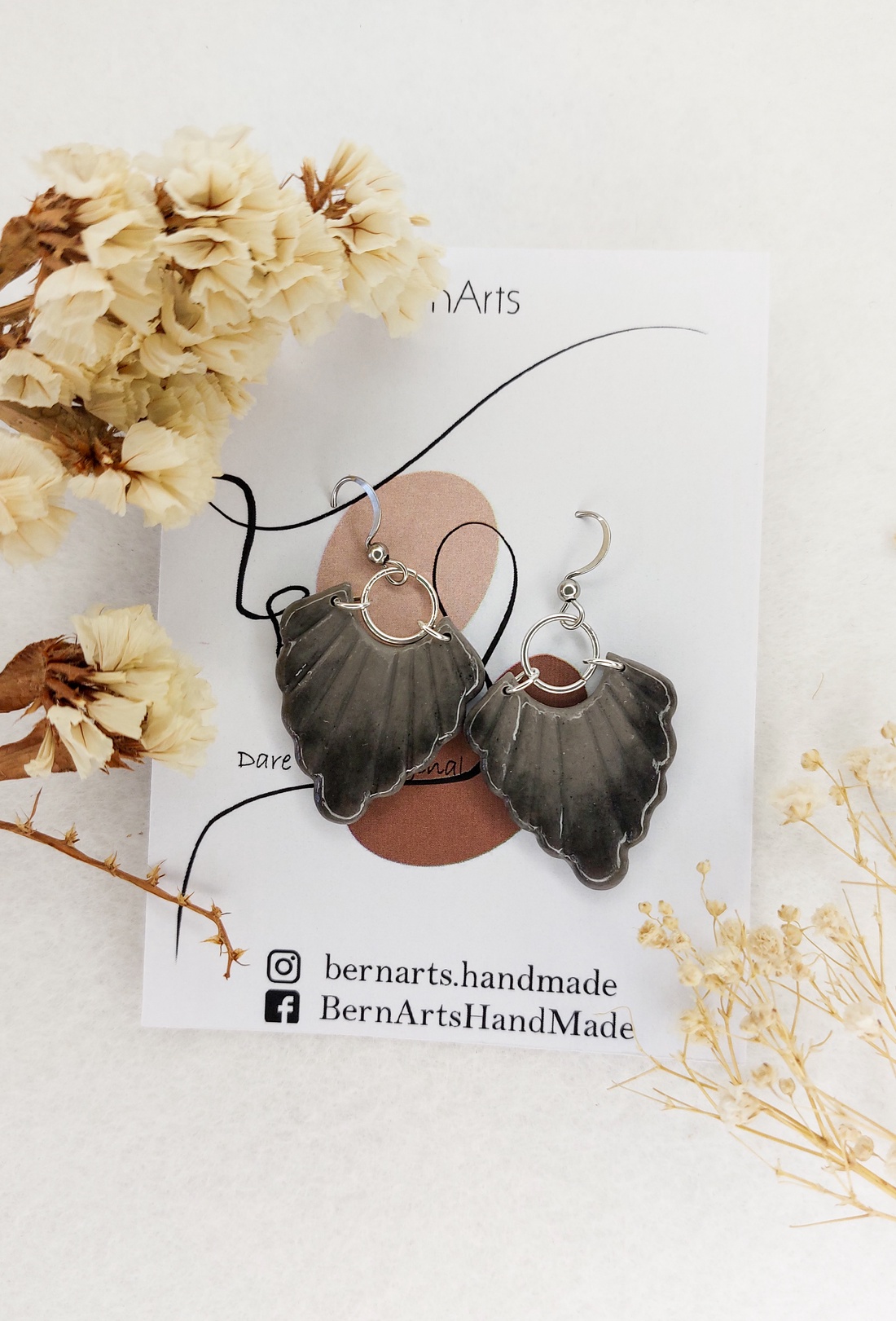 Cercei Negru-Gri Minimalist - Design Simplu - Pentru zi de zi - bijuterii - cercei - cercei lungi - Artynos.ro