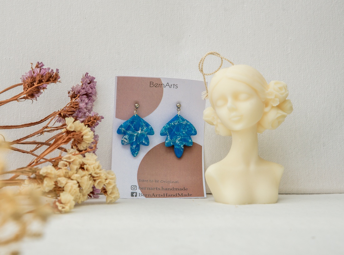 Cercei Eleganți Dama Albastru cu Argintiu Handmade - bijuterii - cercei - cercei din mărgele - Artynos.ro