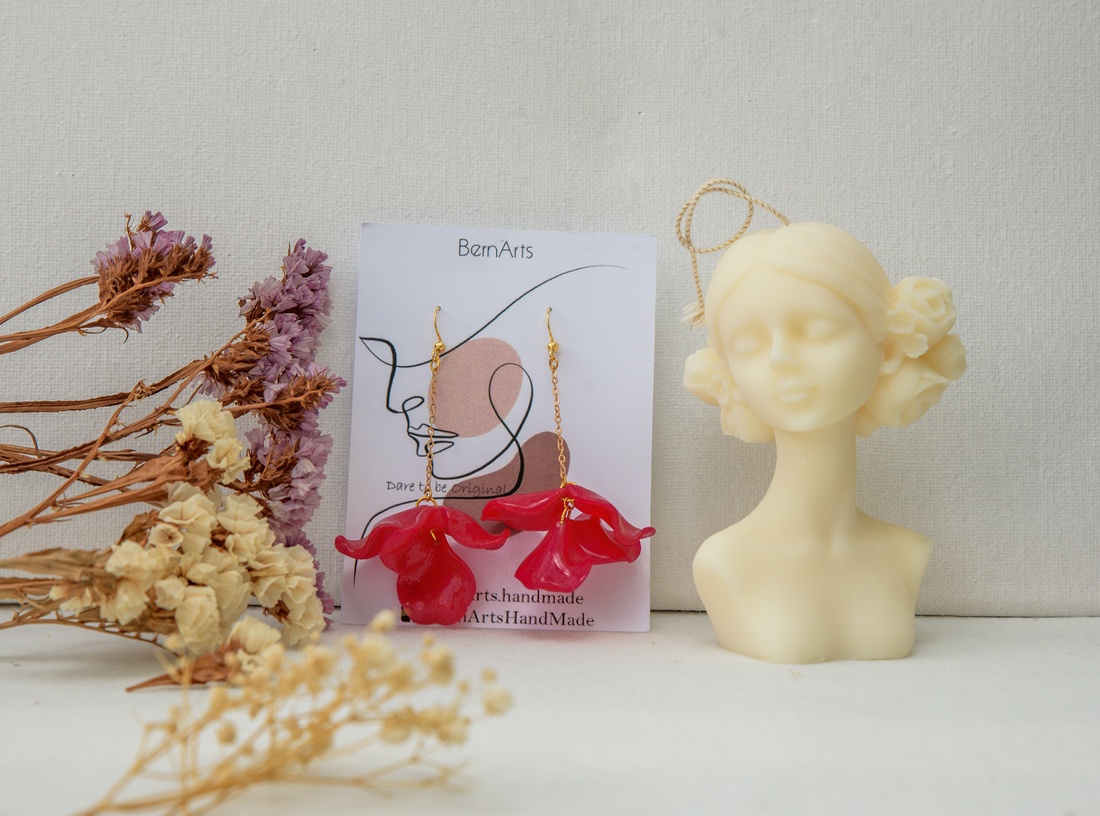 Cercei Dama Lungi Roșii Petale - Petale de Trandafir - Cercei Feminin Statement - bijuterii - cercei - cercei lungi - Artynos.ro
