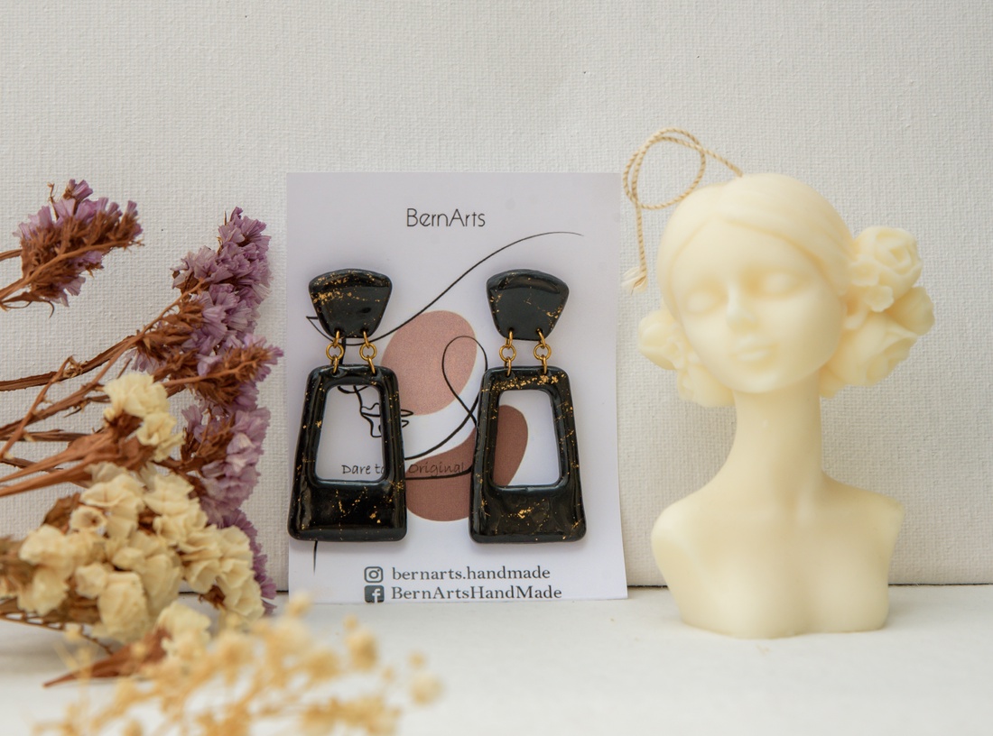 Cercei Dama Statment Evenimente Negru-Auriu - bijuterii - cercei - cercei lungi - Artynos.ro