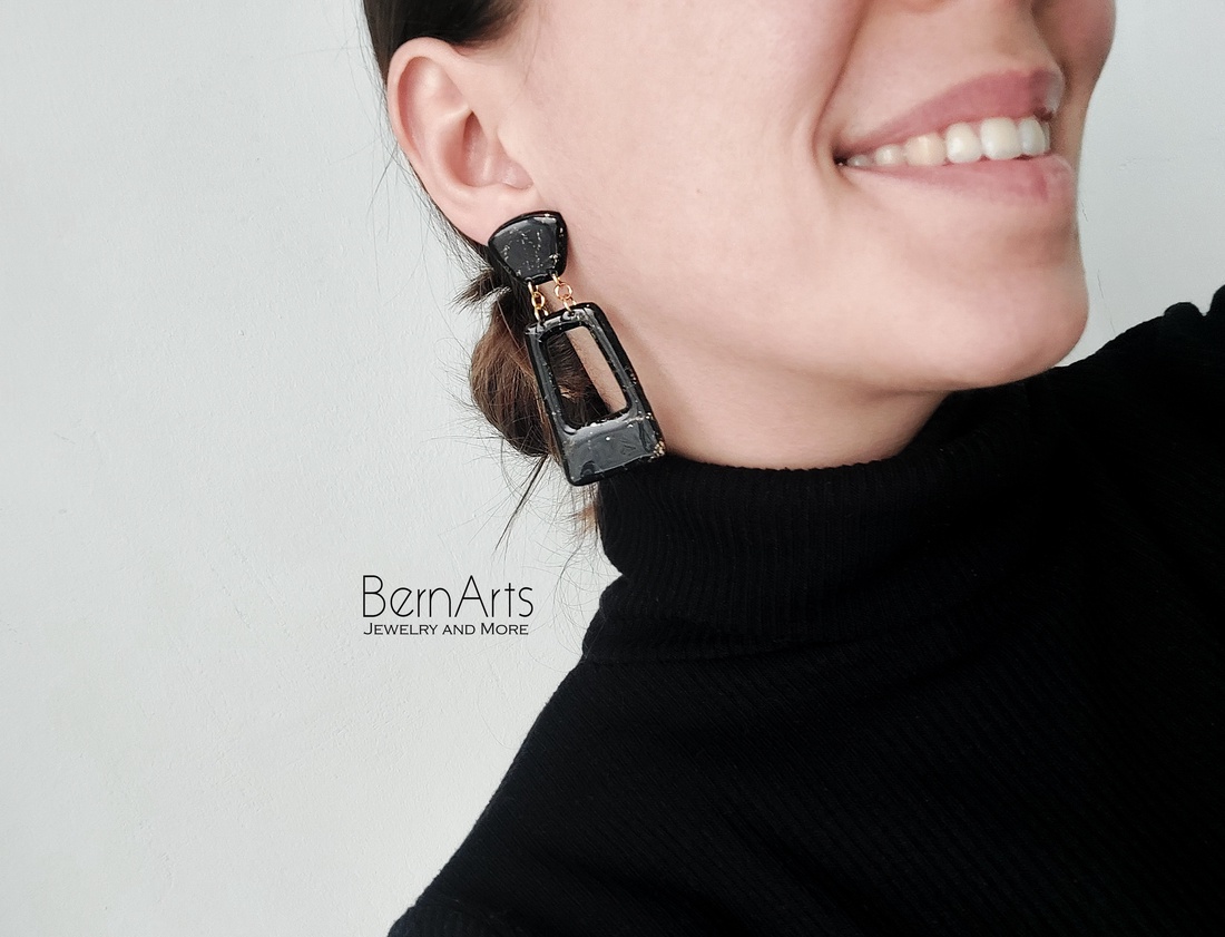 Cercei Dama Statment Evenimente Negru-Auriu - bijuterii - cercei - cercei lungi - Artynos.ro