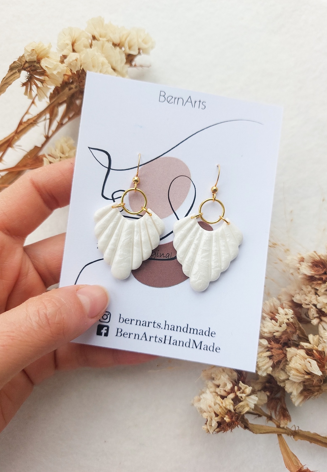 Cercei Mireasa Alb  Statement Minimal Boho cu Efect - accesorii nuntă - bijuterii mireasă - cercei mireasă - Artynos.ro