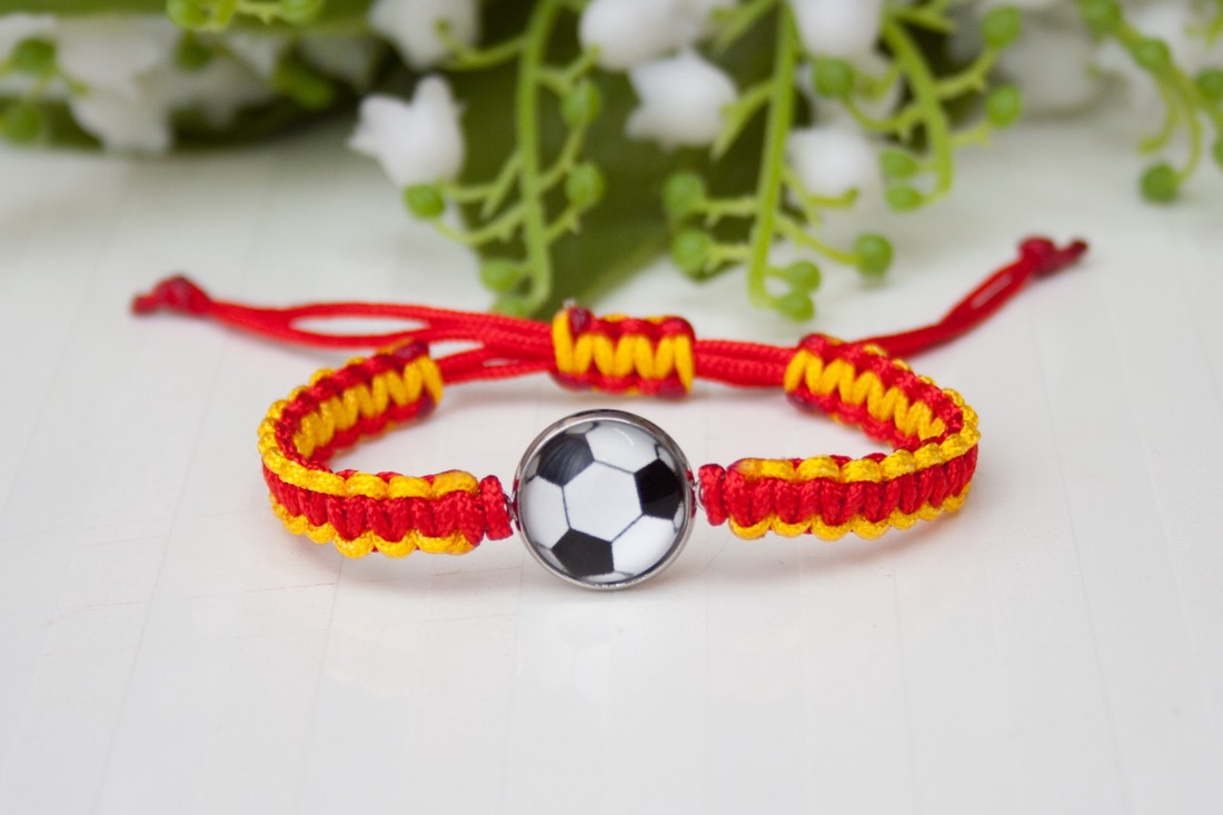 Brățară macramé împletită pentru copii - Fotbal fotbal roșu/galben -  - Artynos.ro