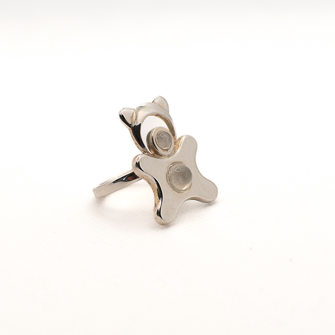 Handcrafted silver ring for adults in the shape of an animal, adorned with moonstone - accessorii și unelte - mărgea, componente de bijuterii - alte piese - Artynos.ro Handcrafted silver ring for adults in the shape of an animal, adorned with moonstone - accessorii și unelte - mărgea, componente de bijuterii - alte piese - Artynos.ro