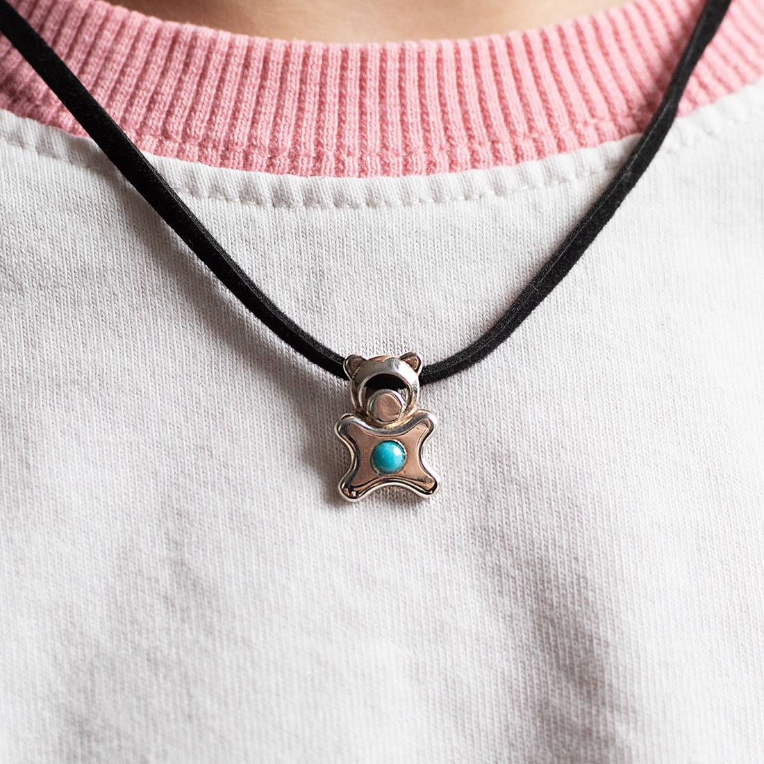 Animal-shaped, handmade silver pendant with turquoise stone for children - accessorii și unelte - accesorii decorative - figurine - Artynos.ro
