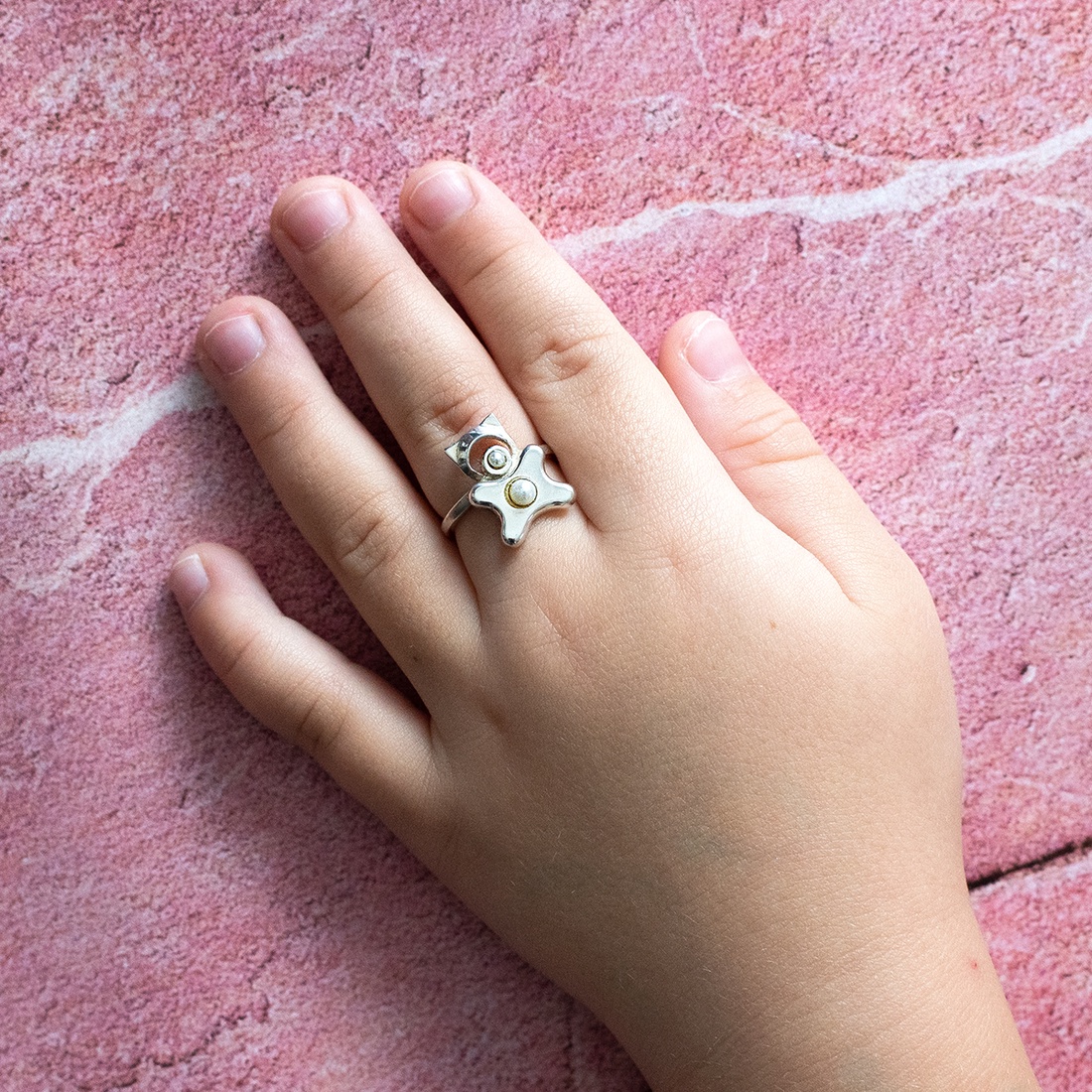 Animal-shaped, decorated with two pearl, adjustable-sized handcrafted silver ring for children - accessorii și unelte - mărgea, componente de bijuterii - alte piese - Artynos.ro