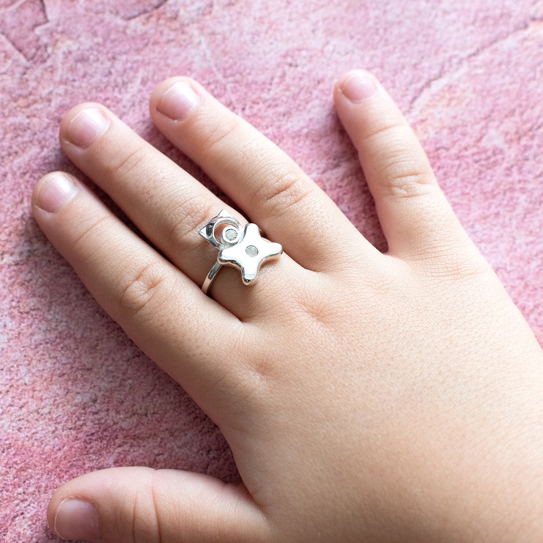 Animal-shaped, rose quartz stone-decorated, adjustable-sized handcrafted silver ring for children - accessorii și unelte - mărgea, componente de bijuterii - alte piese - Artynos.ro Animal-shaped, rose quartz stone-decorated, adjustable-sized handcrafted silver ring for children - accessorii și unelte - mărgea, componente de bijuterii - alte piese - Artynos.ro