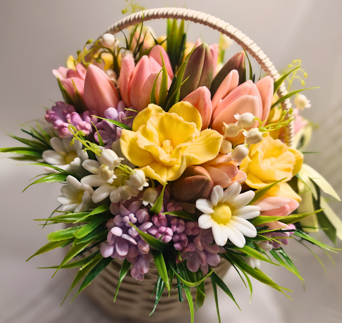 Aranjament floral din săpun în coș � cadou elegant și parfumat handmade - casă & stil de viață - decorațiuni de casă - accesorii florale - buchete de flori - Artynos.ro
