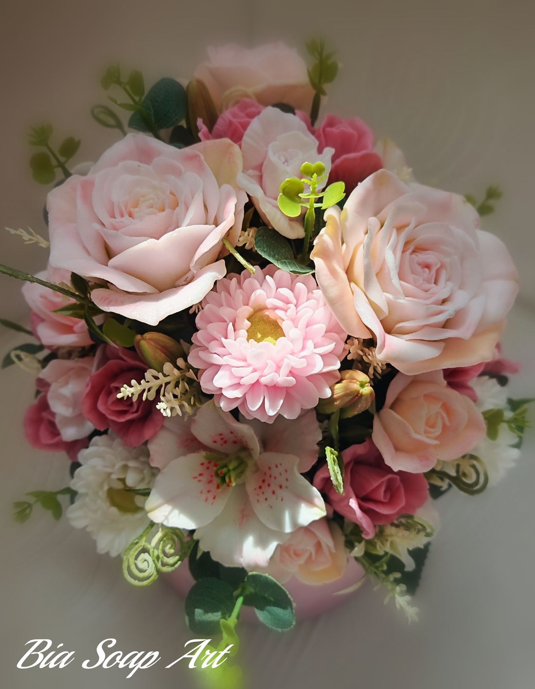 Aranjament floral din săpun în cutie catifelată � Dusty Pink  - casă & stil de viață - decorațiuni de casă - accesorii florale - buchete de flori - Artynos.ro