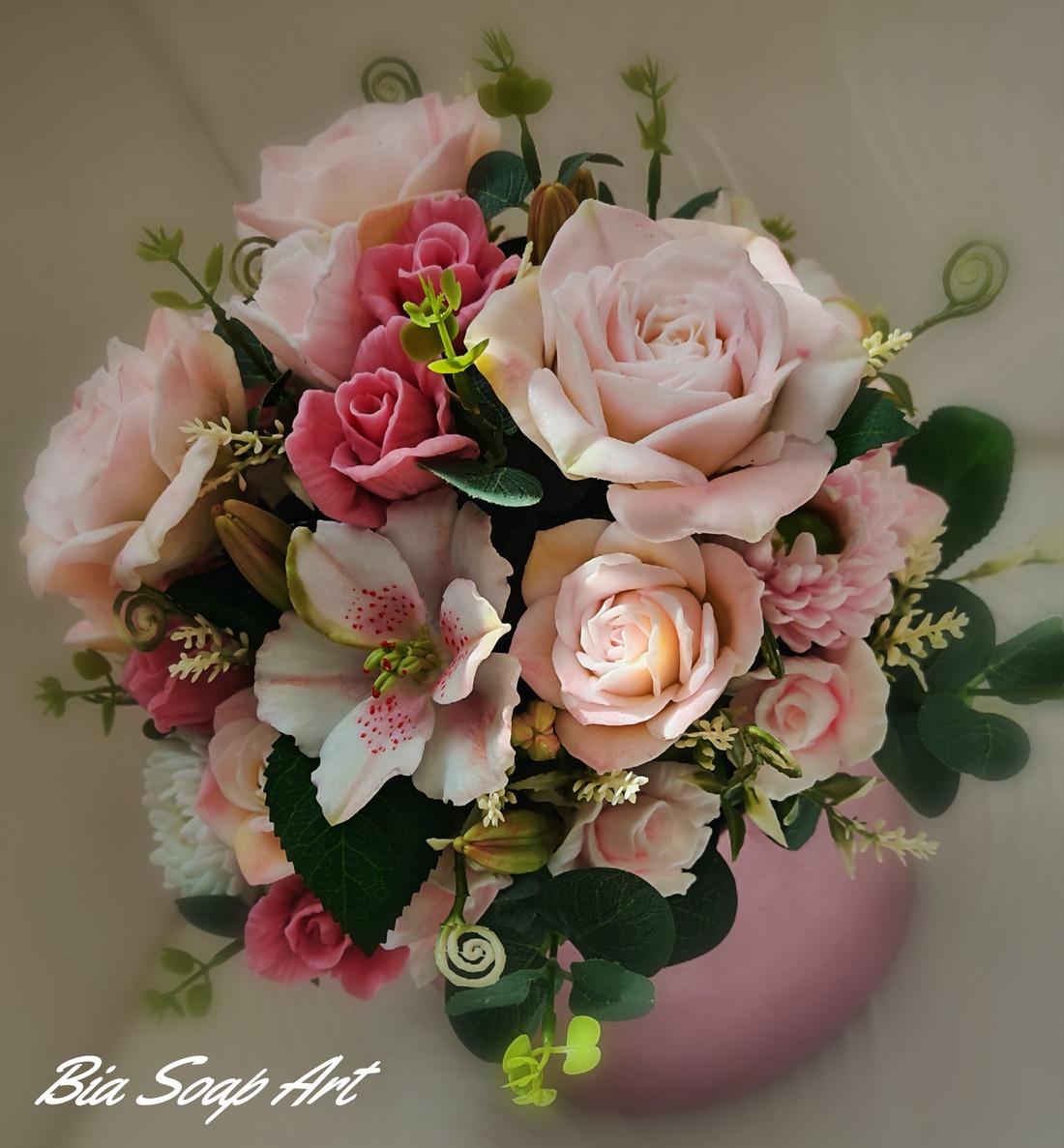 Aranjament floral din săpun în cutie catifelată � Dusty Pink  - casă & stil de viață - decorațiuni de casă - accesorii florale - buchete de flori - Artynos.ro