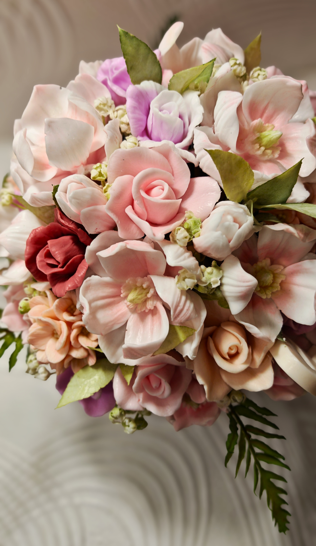 Aranjament floral din săpun în cutie elegantă cu cifră � cadou personalizat handmade - casă & stil de viață - decorațiuni de casă - accesorii florale - buchete de flori - Artynos.ro