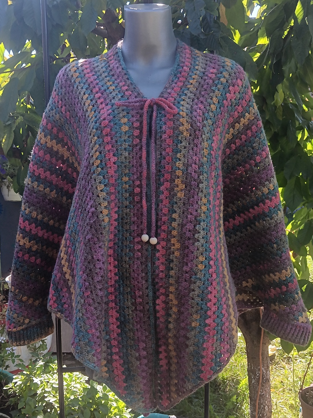 Poncho crosetat manual - îmbrăcăminte și modă - haine damă - poncho - Artynos.ro