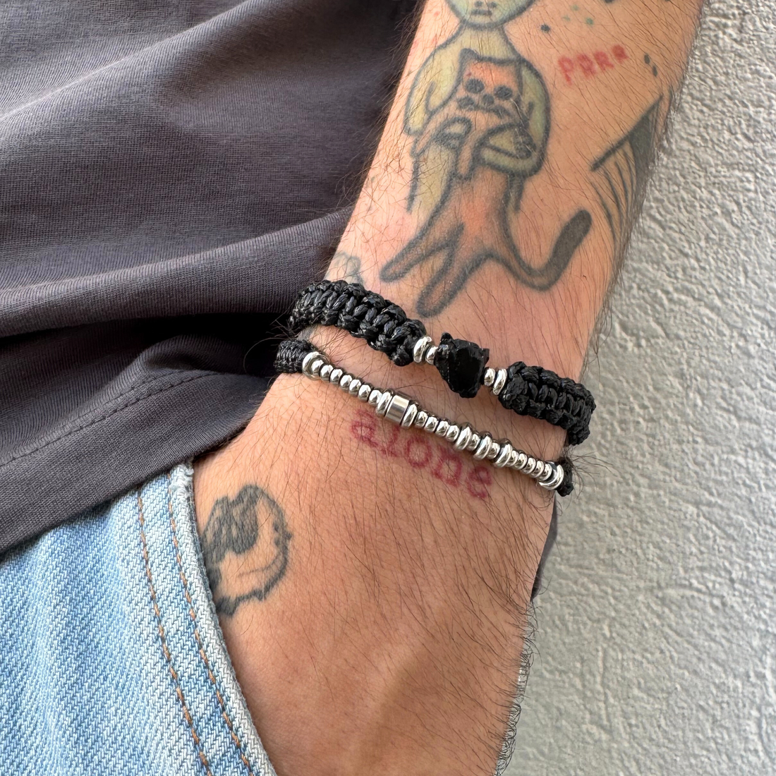 Bratara barbati personalizata din otel inoxidabil cu mesaj in cod morse - bijuterii - brățări - brățară cu mărgele - Artynos.ro Bratara barbati personalizata din otel inoxidabil cu mesaj in cod morse - bijuterii - brățări - brățară cu mărgele - Artynos.ro