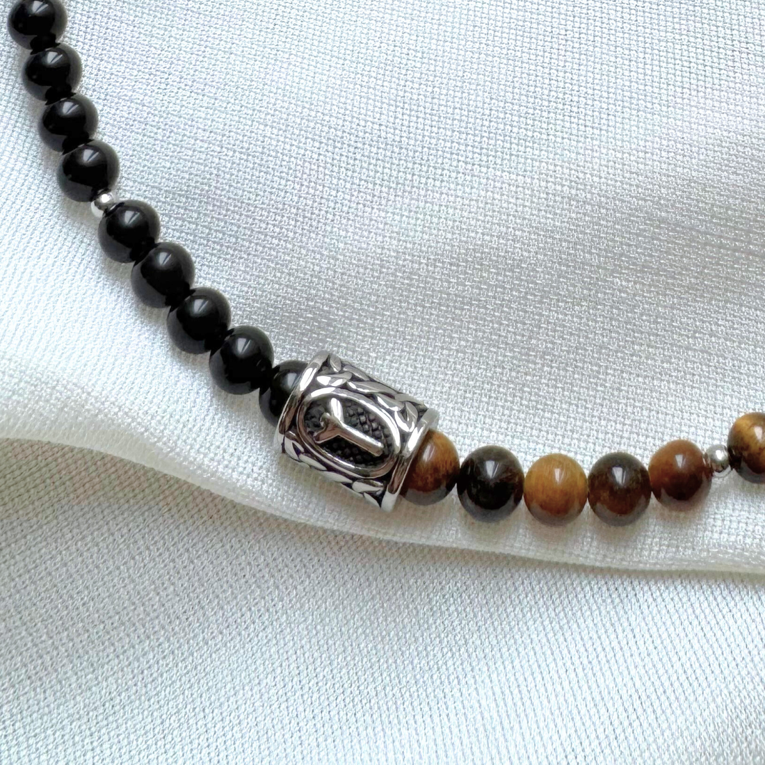 Colier barbati ochi de tigru, obsidian si pandativ Rune Vikinge - Algiz - bijuterii - coliere - coliere din pietre semiprețioase - Artynos.ro