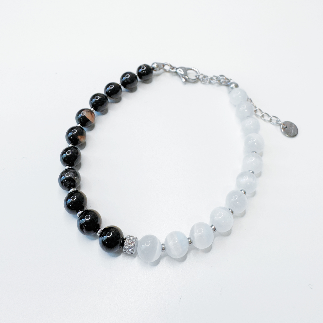 Bratara reglabila argintie cu turmalina neagra si selenit - Protectie si purificare - bijuterii - brățări - brățări din mărgele - Artynos.ro