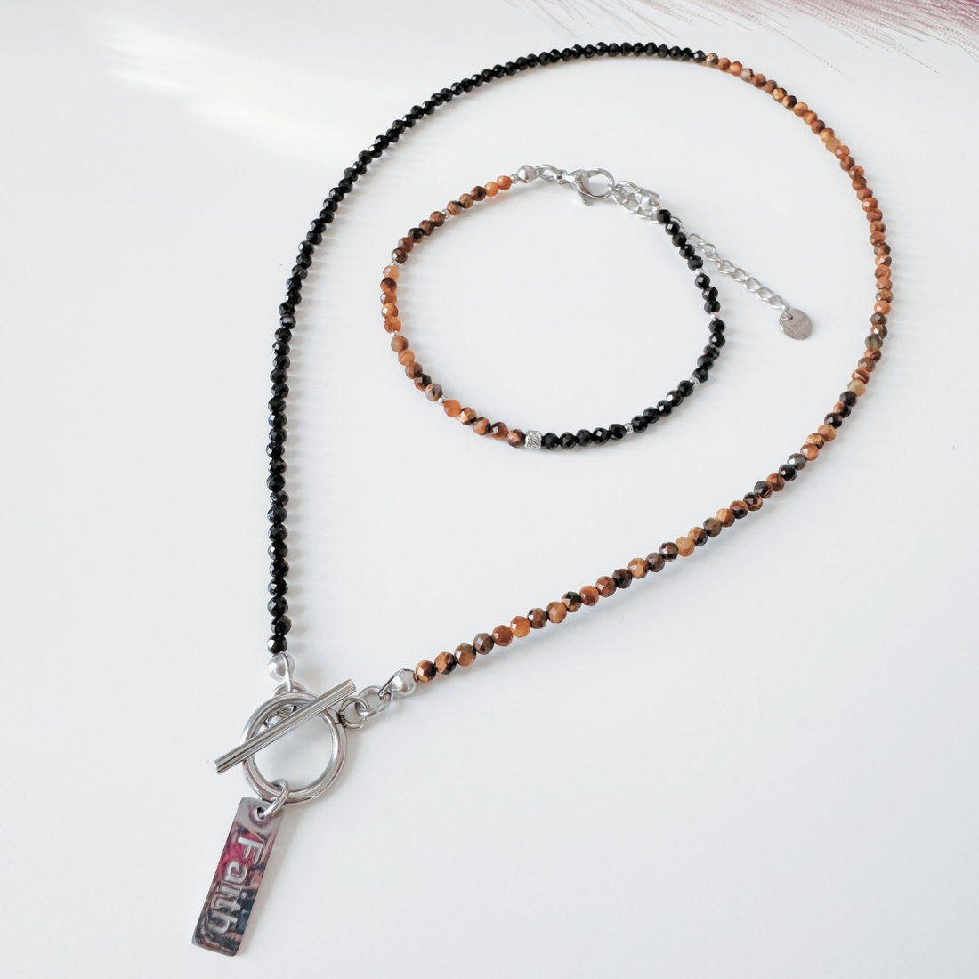 Bratara reglabila argintie turmalina neagra si ochi de tigru - Protectie, forta, impamantare - bijuterii - brățări - brățări din mărgele - Artynos.ro