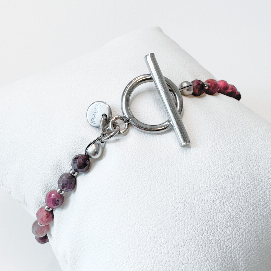 Bratara argintie din turmalina roz si otel inoxidabil cu inchizatoare toggle - bijuterii - brățări - brățări din pietre semiprețioase - Artynos.ro