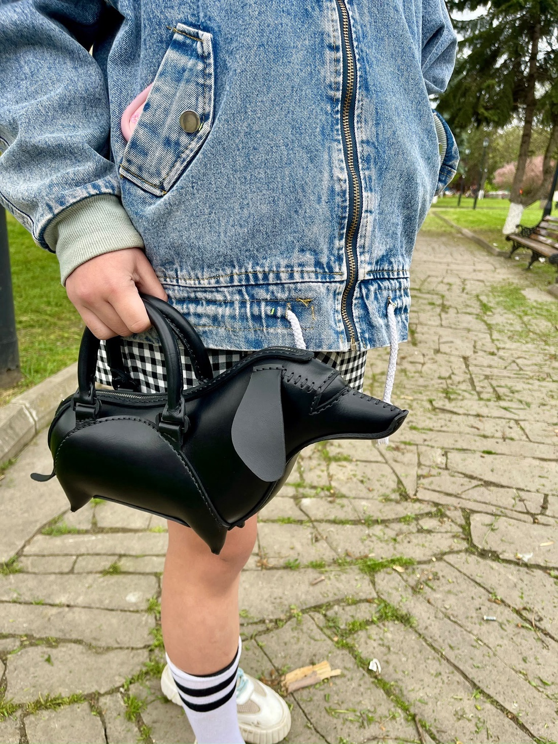 Geantă Teckel din piele naturală � Handmade în România - genți și portofele - genți de mână și umăr - geantă crossbody - Artynos.ro