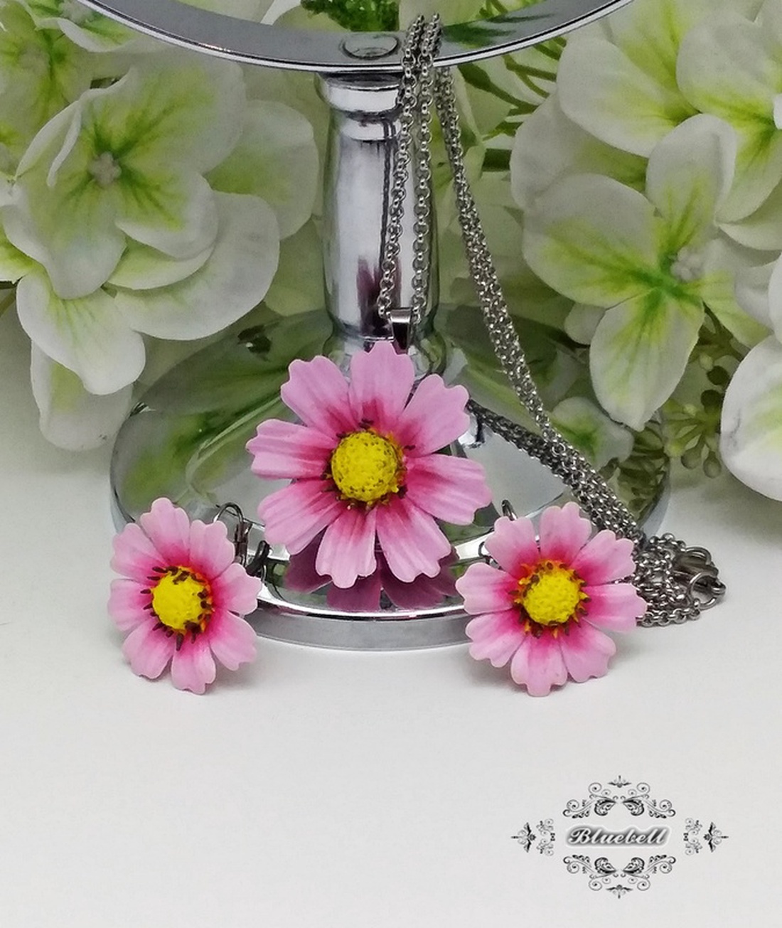 Set cu cosmos - bijuterii - seturi de bijuterii - Artynos.ro Set cu cosmos - bijuterii - seturi de bijuterii - Artynos.ro