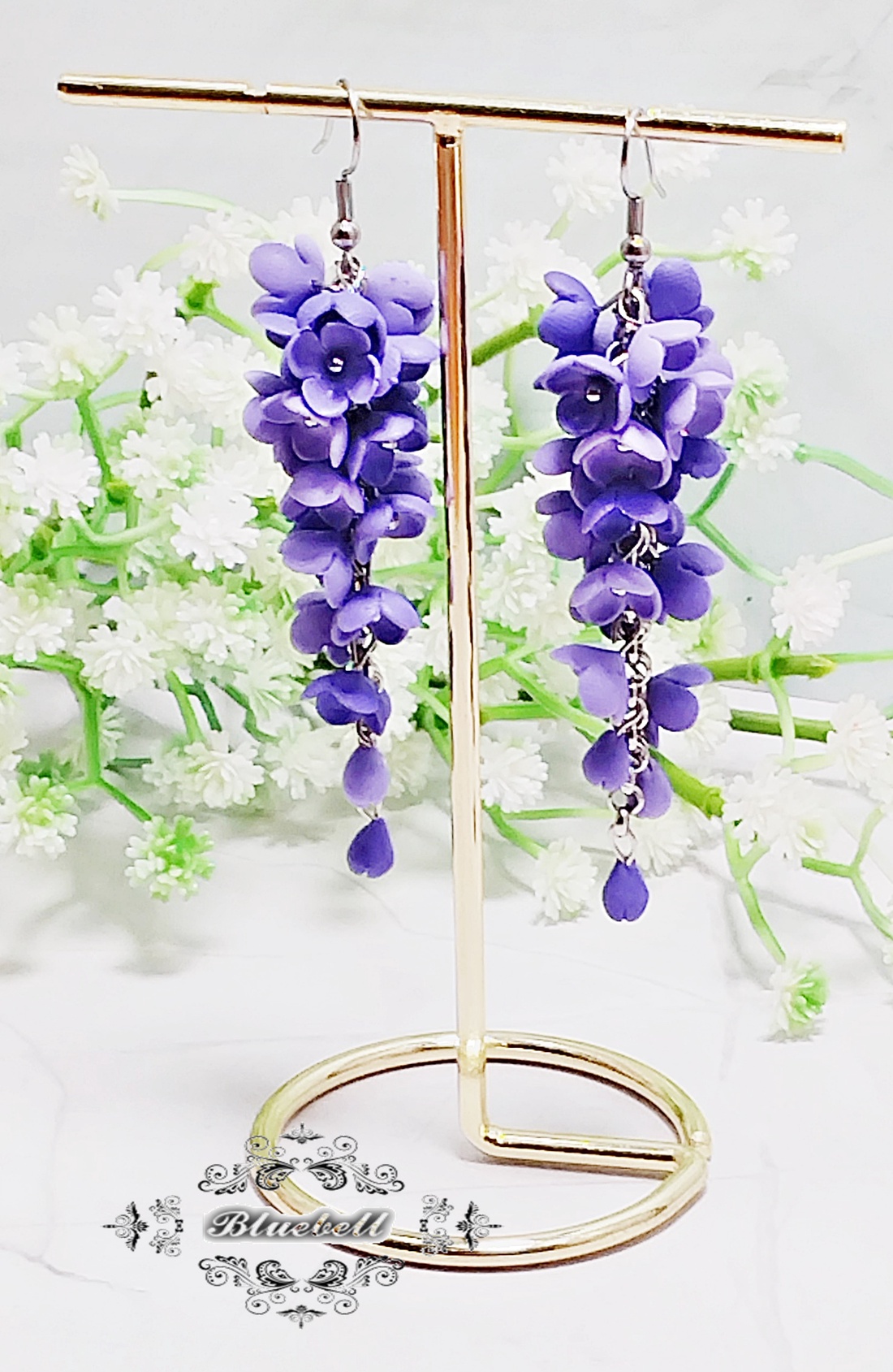 Cercei lungi cu flori de liliac - bijuterii - cercei - cercei agățați - Artynos.ro Cercei lungi cu flori de liliac - bijuterii - cercei - cercei agățați - Artynos.ro