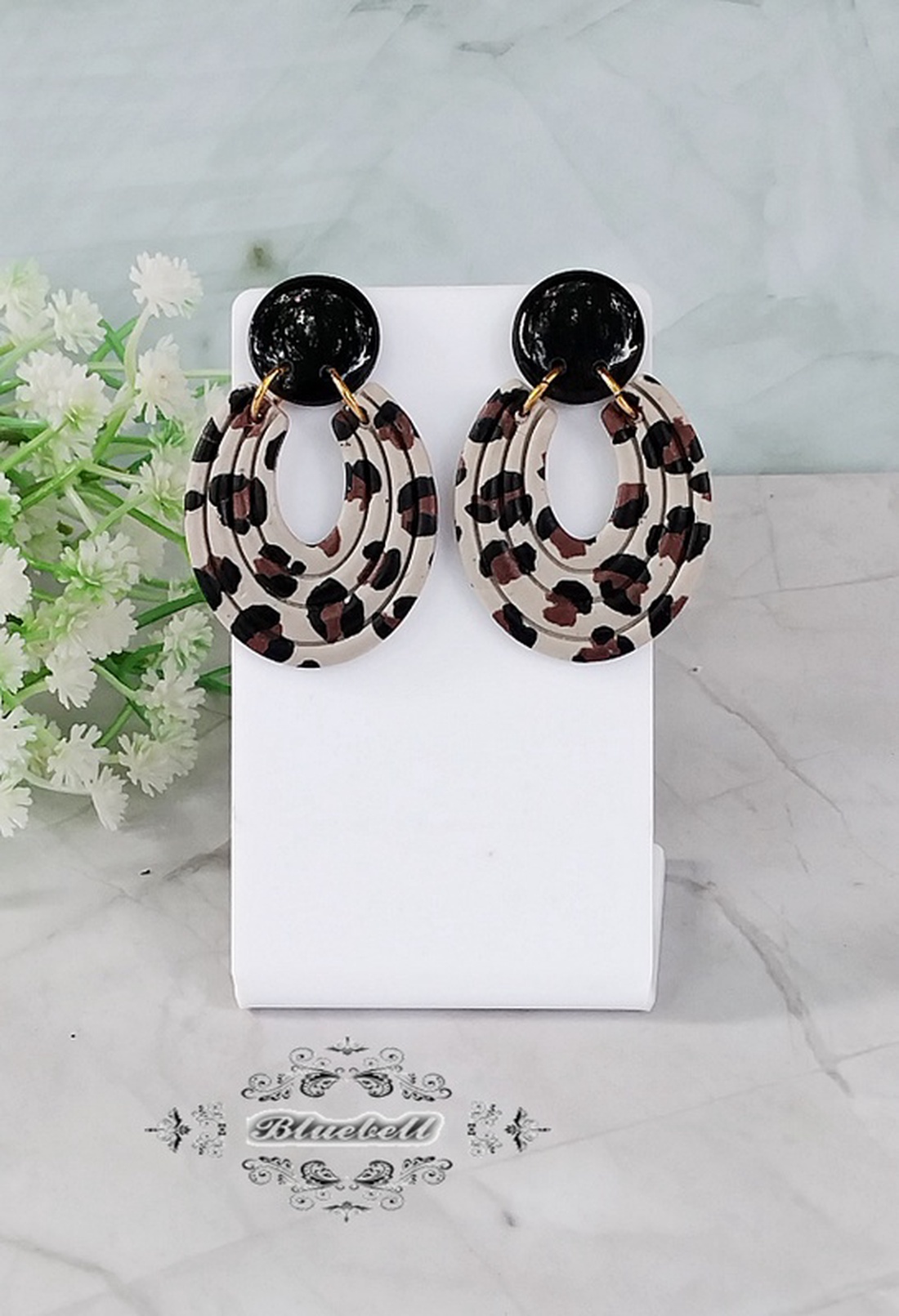 Cercei cu tijă animal print - bijuterii - cercei - cercei din rășină - Artynos.ro Cercei cu tijă animal print - bijuterii - cercei - cercei din rășină - Artynos.ro
