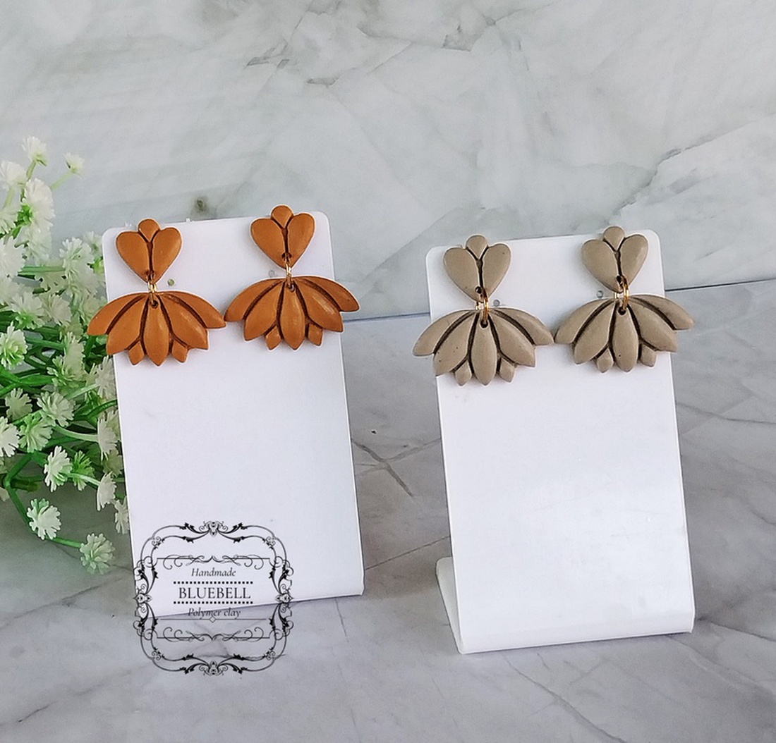 Cercei minimaliști cu tijă - bijuterii - cercei - cercei cu figurine - Artynos.ro Cercei minimaliști cu tijă - bijuterii - cercei - cercei cu figurine - Artynos.ro