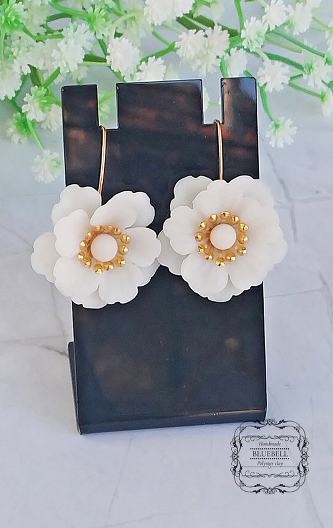 Cercei cu flori - bijuterii - cercei lungi - Artynos.ro Cercei cu flori - bijuterii - cercei lungi - Artynos.ro