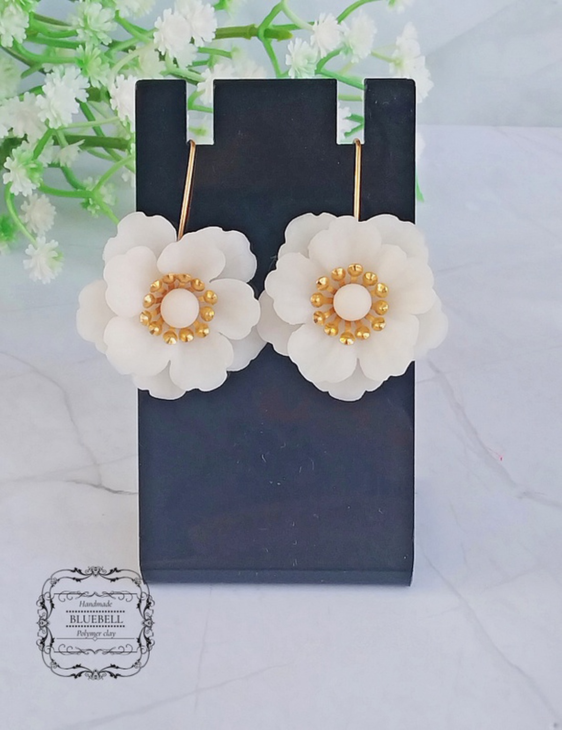 Cercei cu flori - bijuterii - cercei lungi - Artynos.ro Cercei cu flori - bijuterii - cercei lungi - Artynos.ro