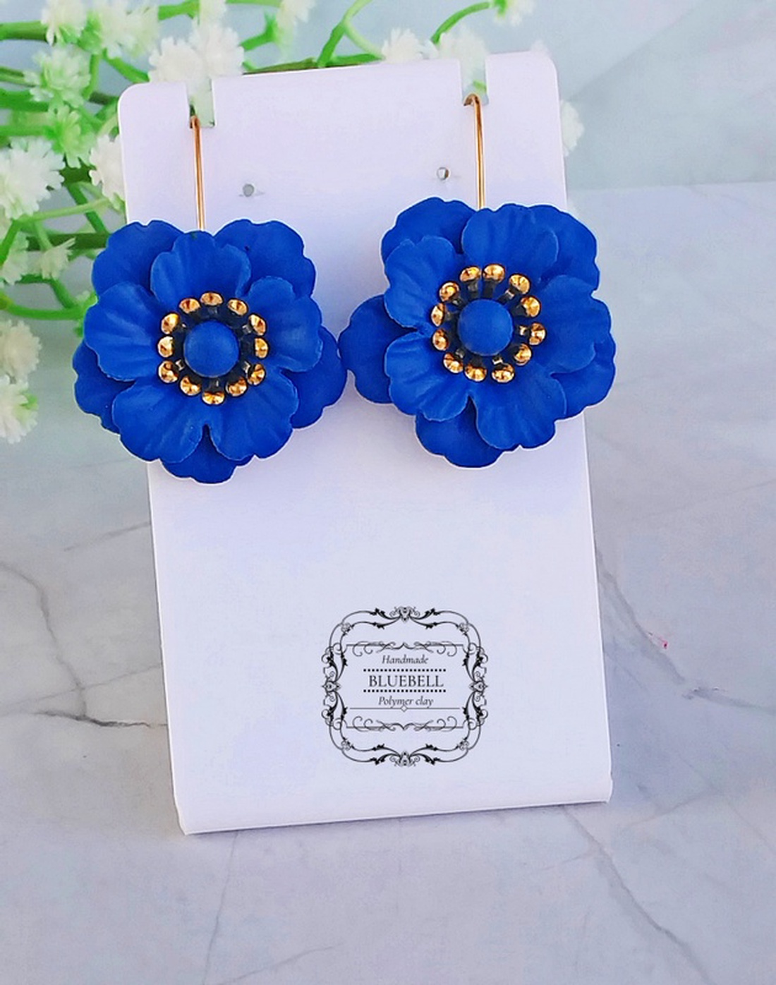 Cercei cu flori - bijuterii - cercei - cercei lungi - Artynos.ro Cercei cu flori - bijuterii - cercei - cercei lungi - Artynos.ro