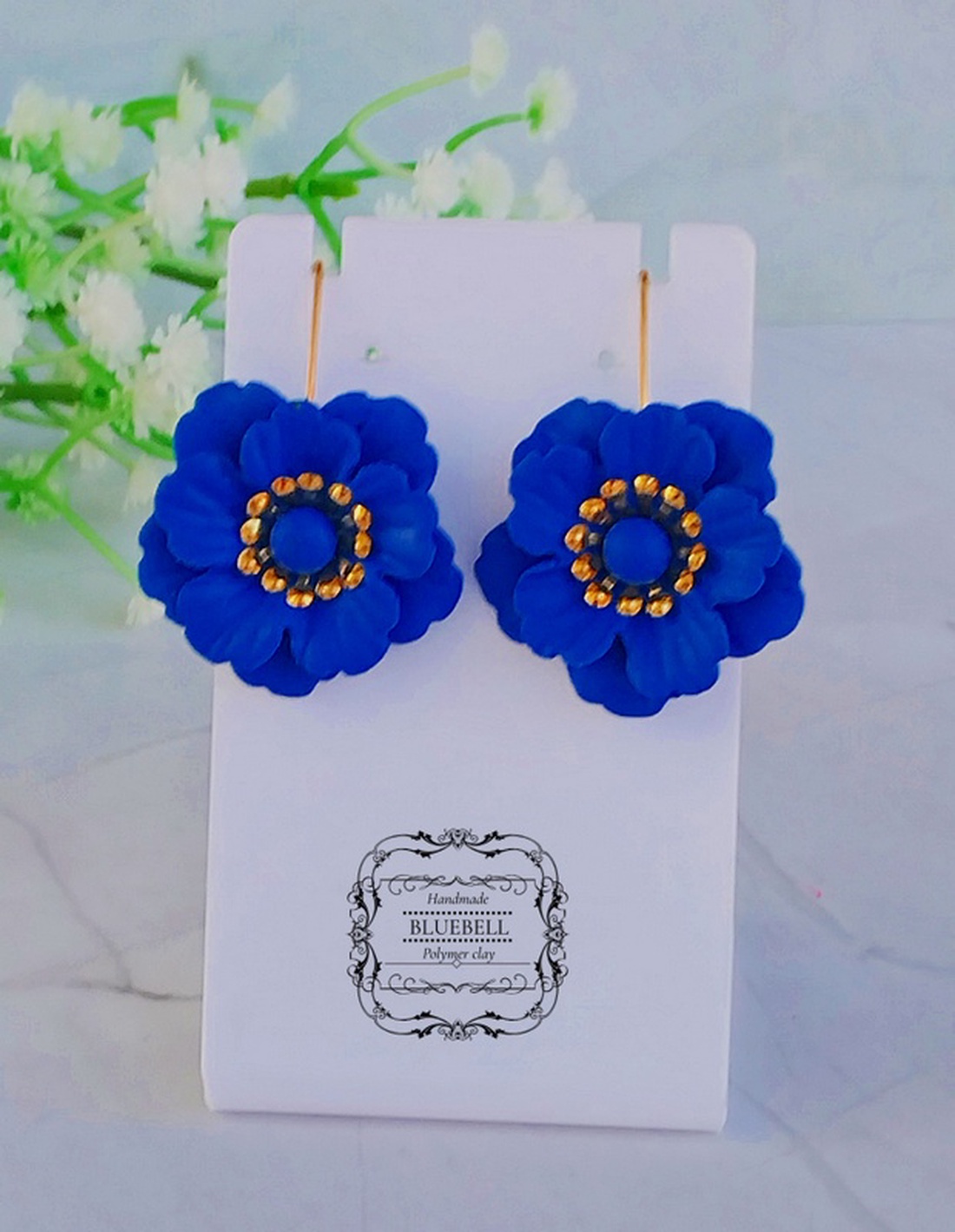 Cercei cu flori - bijuterii - cercei - cercei lungi - Artynos.ro Cercei cu flori - bijuterii - cercei - cercei lungi - Artynos.ro