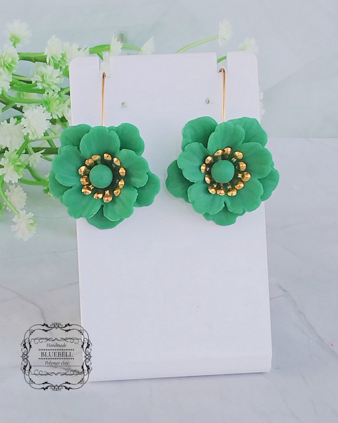 Cercei cu flori - bijuterii - cercei lungi - Artynos.ro Cercei cu flori - bijuterii - cercei lungi - Artynos.ro