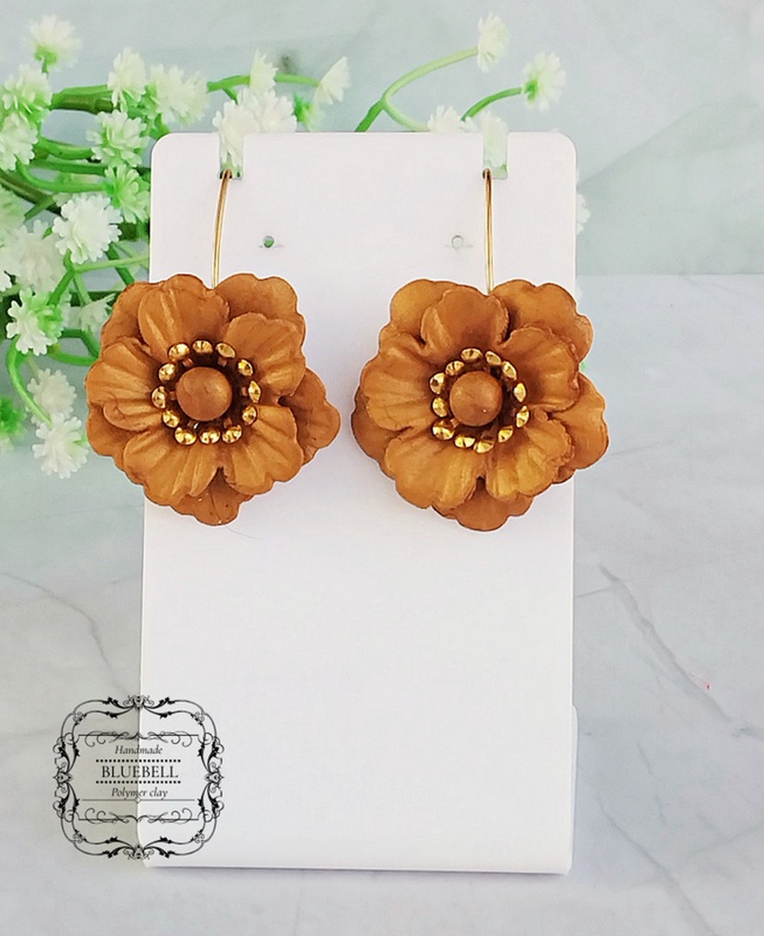 Cercei cu flori - bijuterii - cercei - cercei lungi - Artynos.ro Cercei cu flori - bijuterii - cercei - cercei lungi - Artynos.ro