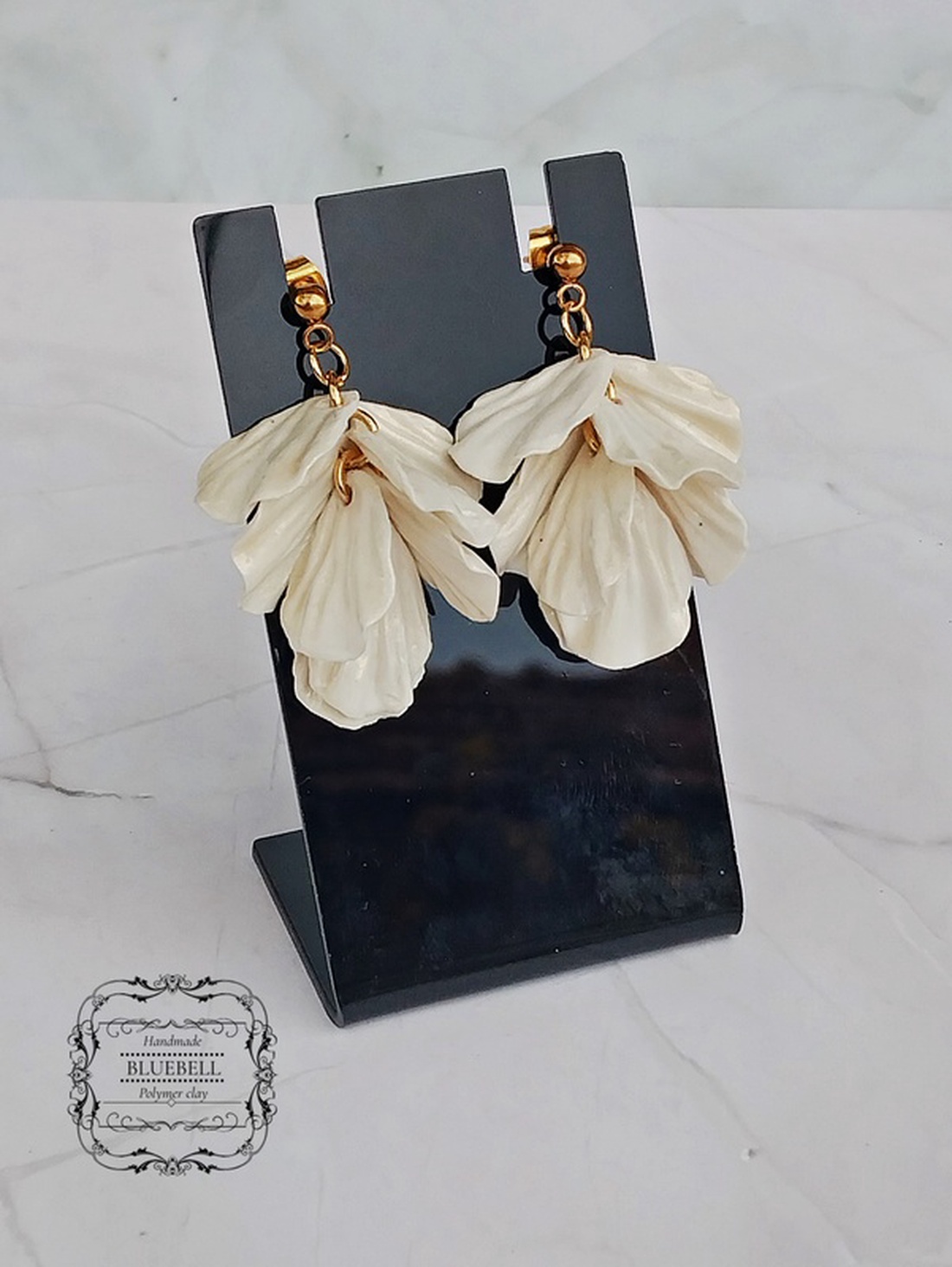 Cercei cu petale sidefate - bijuterii - cercei - cercei lungi - Artynos.ro