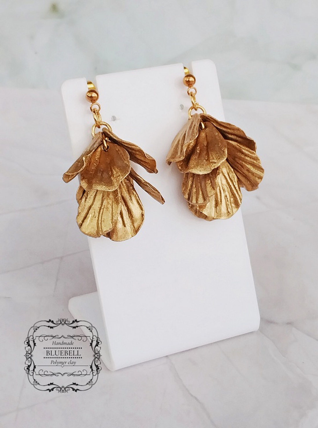 Cercei cu petale sidefate - bijuterii - cercei - cercei lungi - Artynos.ro