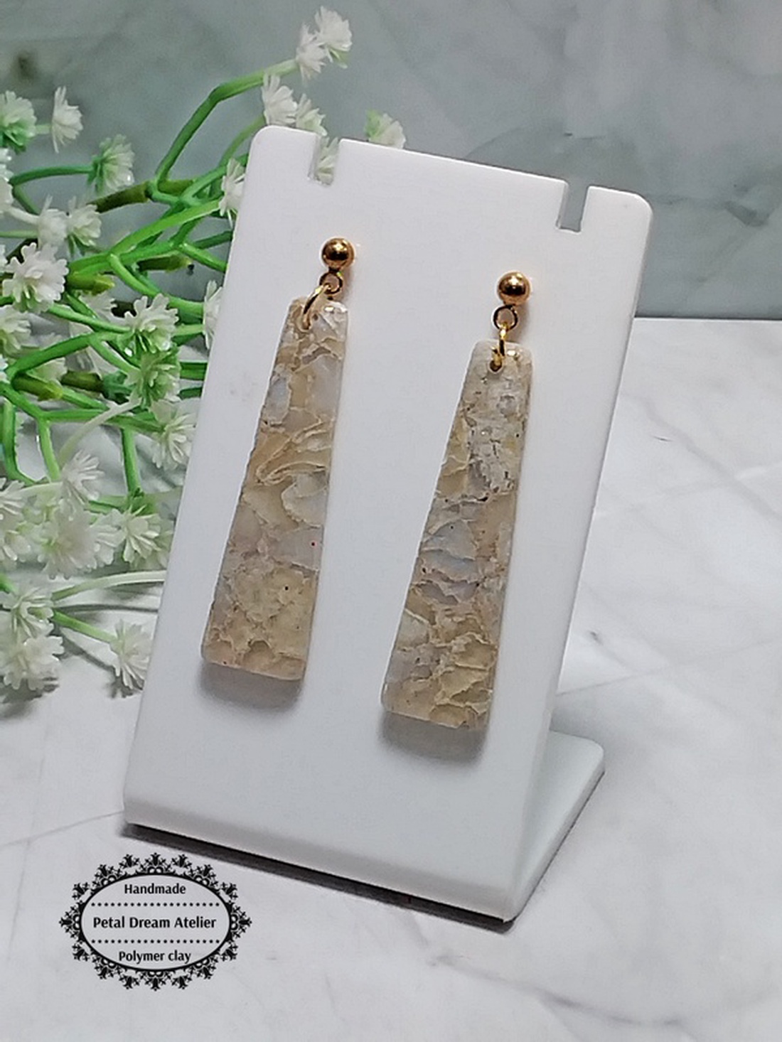 Cercei lungi cu rășină - bijuterii - cercei - cercei din rășină - Artynos.ro