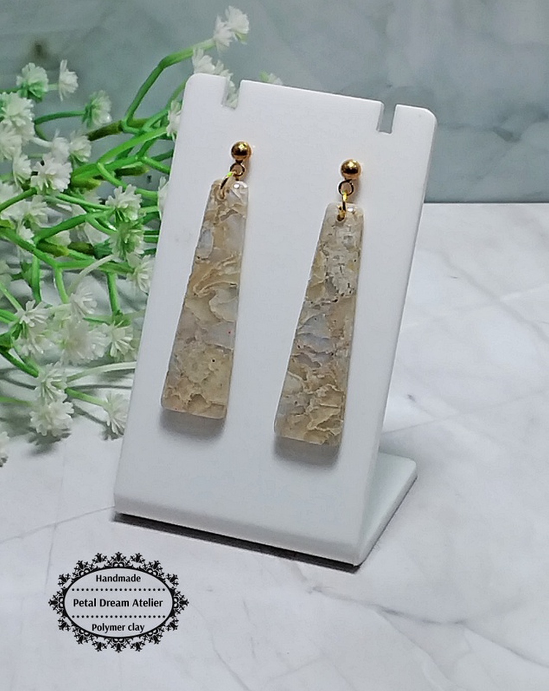 Cercei lungi cu rășină - bijuterii - cercei - cercei din rășină - Artynos.ro