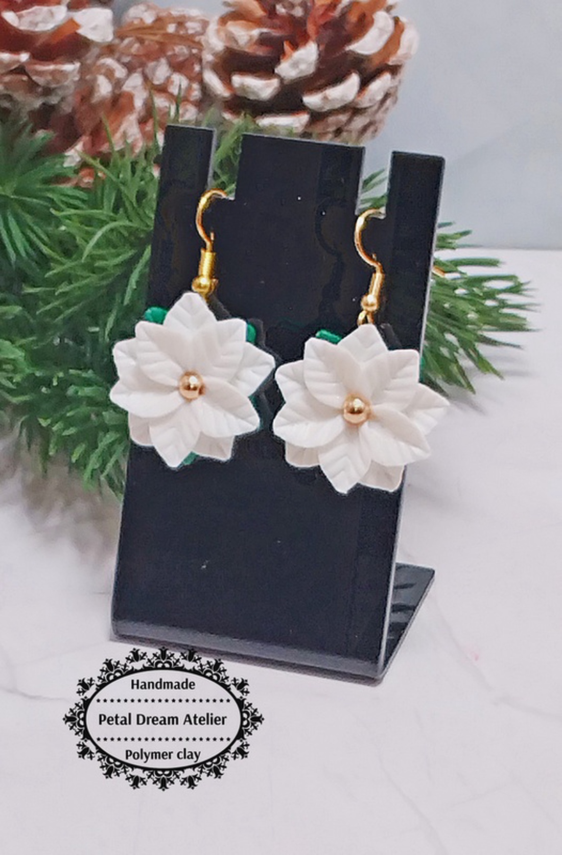 Cercei cu crăciunițe albe -  - Artynos.ro