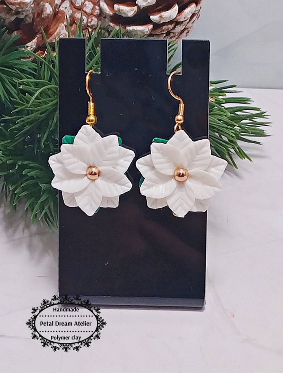 Cercei cu crăciunițe albe -  - Artynos.ro