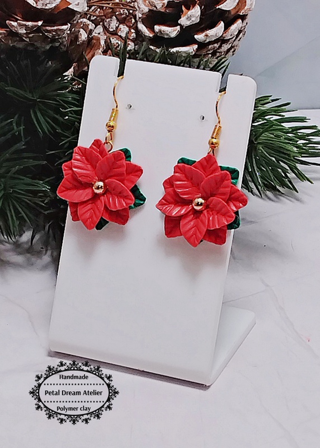 Cercei cu crăciunițe roșii - bijuterii - cercei - cercei cu figurine - Artynos.ro