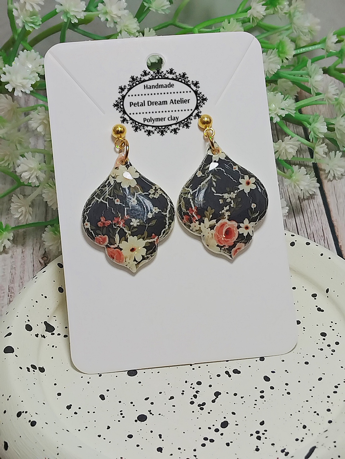 Cercei cu flori - bijuterii - cercei - cercei cu figurine - Artynos.ro