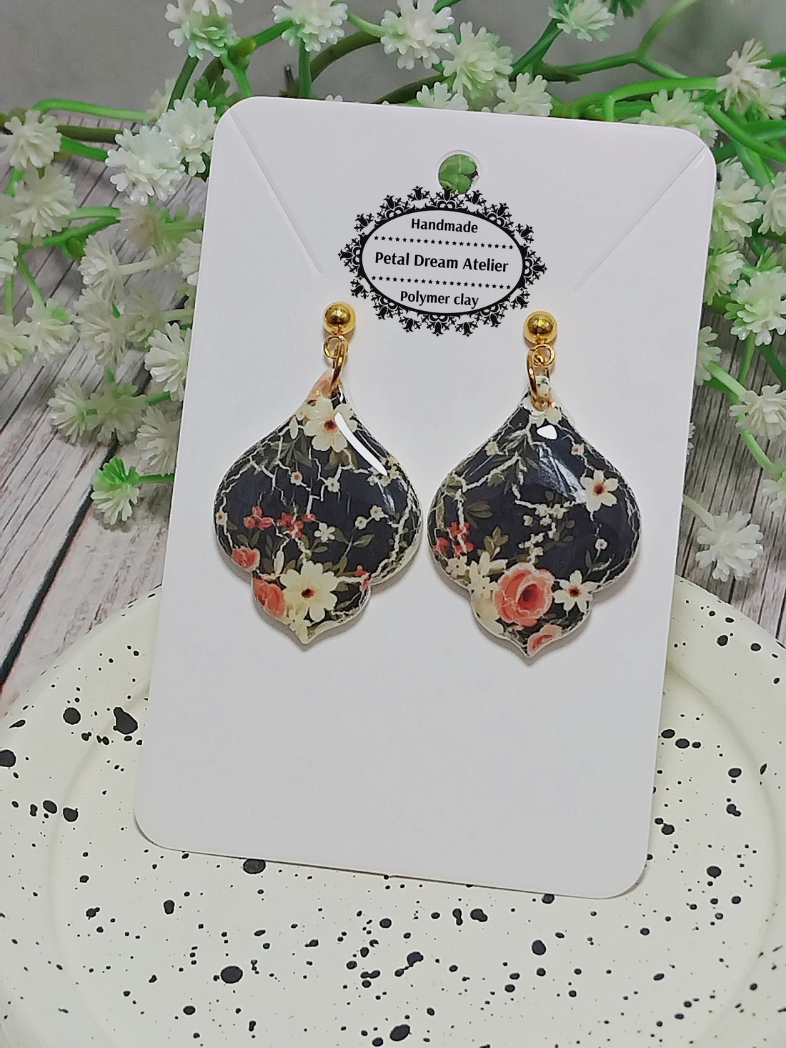 Cercei cu flori - bijuterii - cercei - cercei cu figurine - Artynos.ro