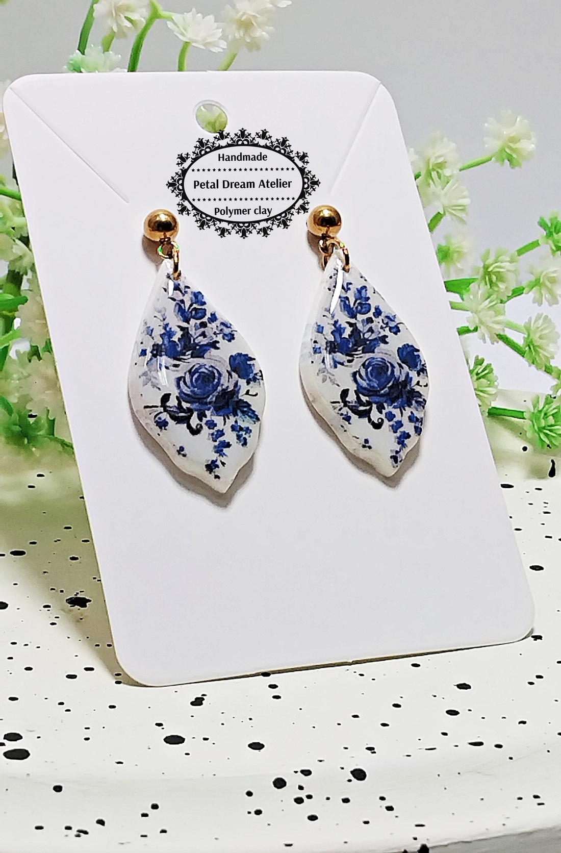 Cercei cu flori - bijuterii - cercei - cercei cu figurine - Artynos.ro